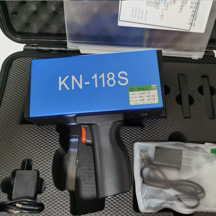 KN-118S 標(biāo)志逆反射測(cè)量儀